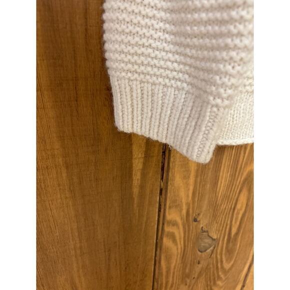 Velvet by Graham & Spencer Cozy Wool Blend Cottagecore Fisherman Sweater Size S - Picture 8 of 11